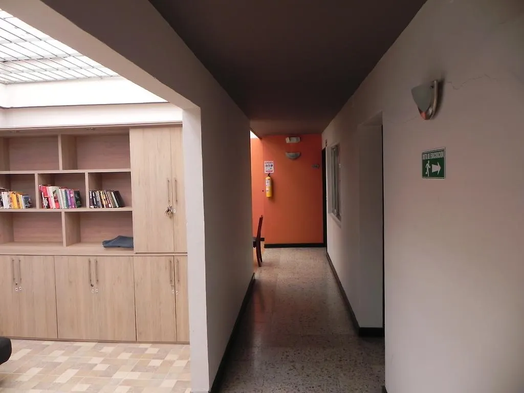 Hostal Tamarindo Inn Medellin 0*,