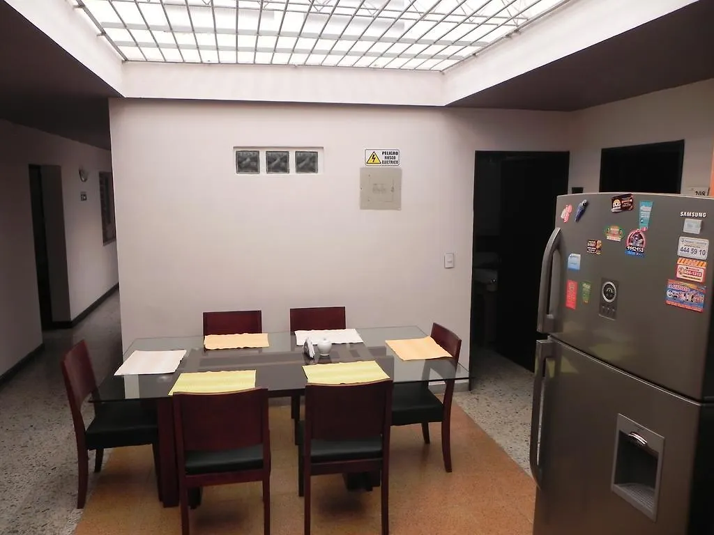 Hostal Tamarindo Inn Medellin