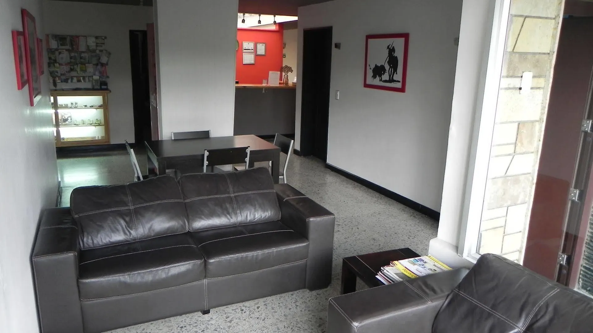Hostal Tamarindo Inn Medellin 0*,