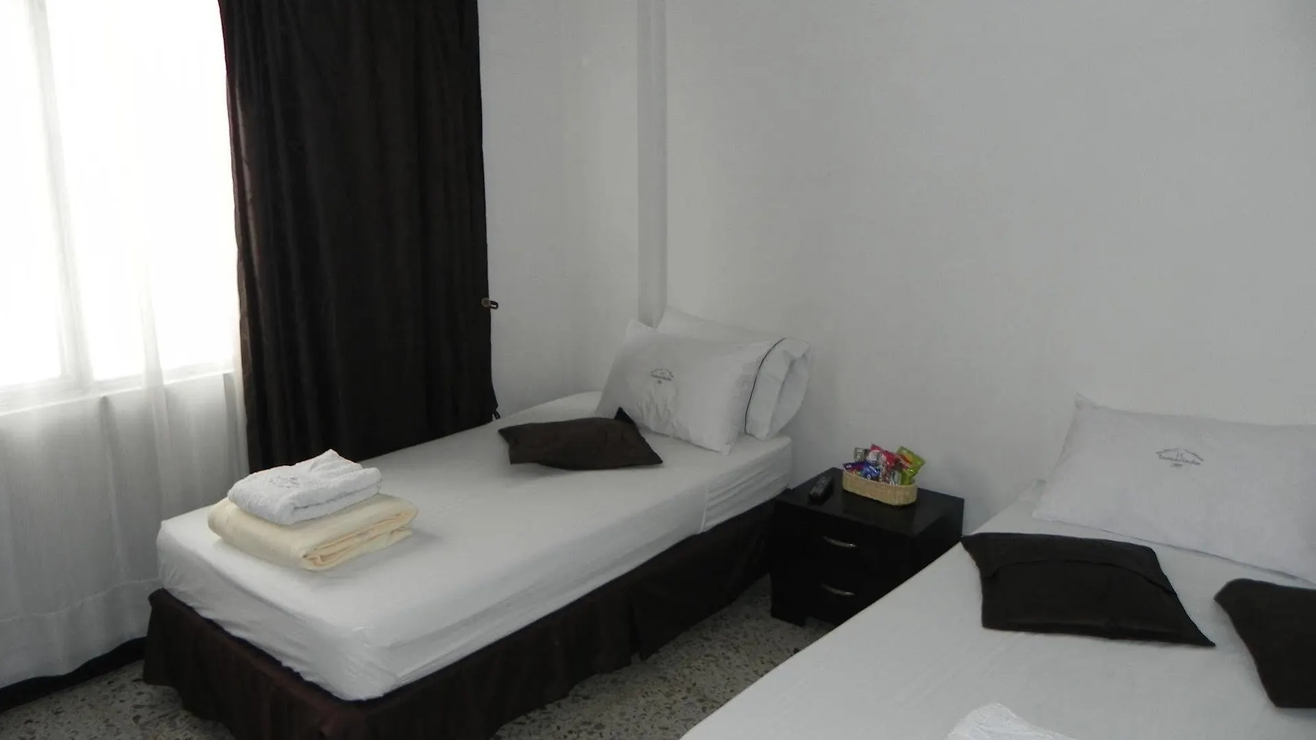 Hostel Hostal Tamarindo Inn Medellin Colombia